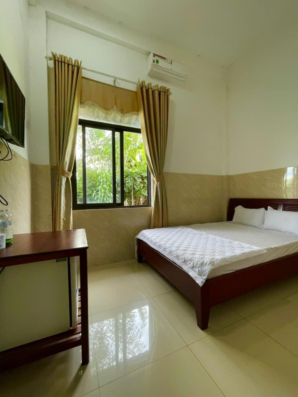 Thu Hien Hotel Pleiku - By Bay Luxury Plei Holang Bagian luar foto