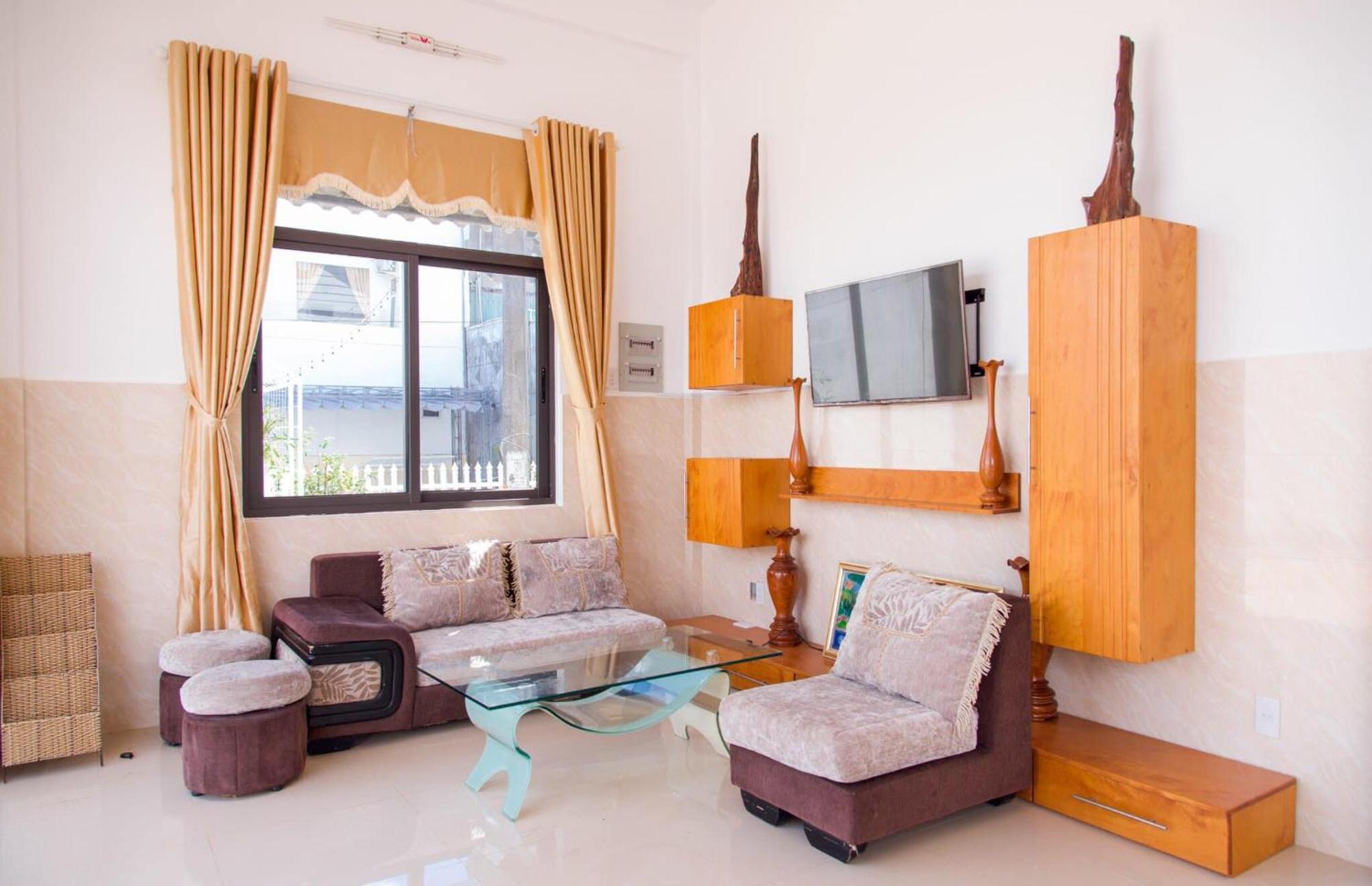 Thu Hien Hotel Pleiku - By Bay Luxury Plei Holang Bagian luar foto